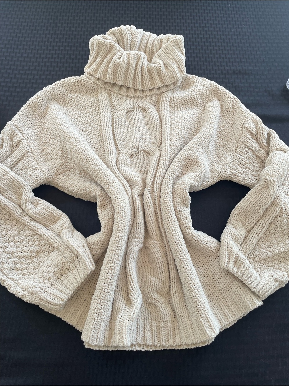 SEVEN 7 Cable Kint Light Beige Turtleneck Sweater Size M